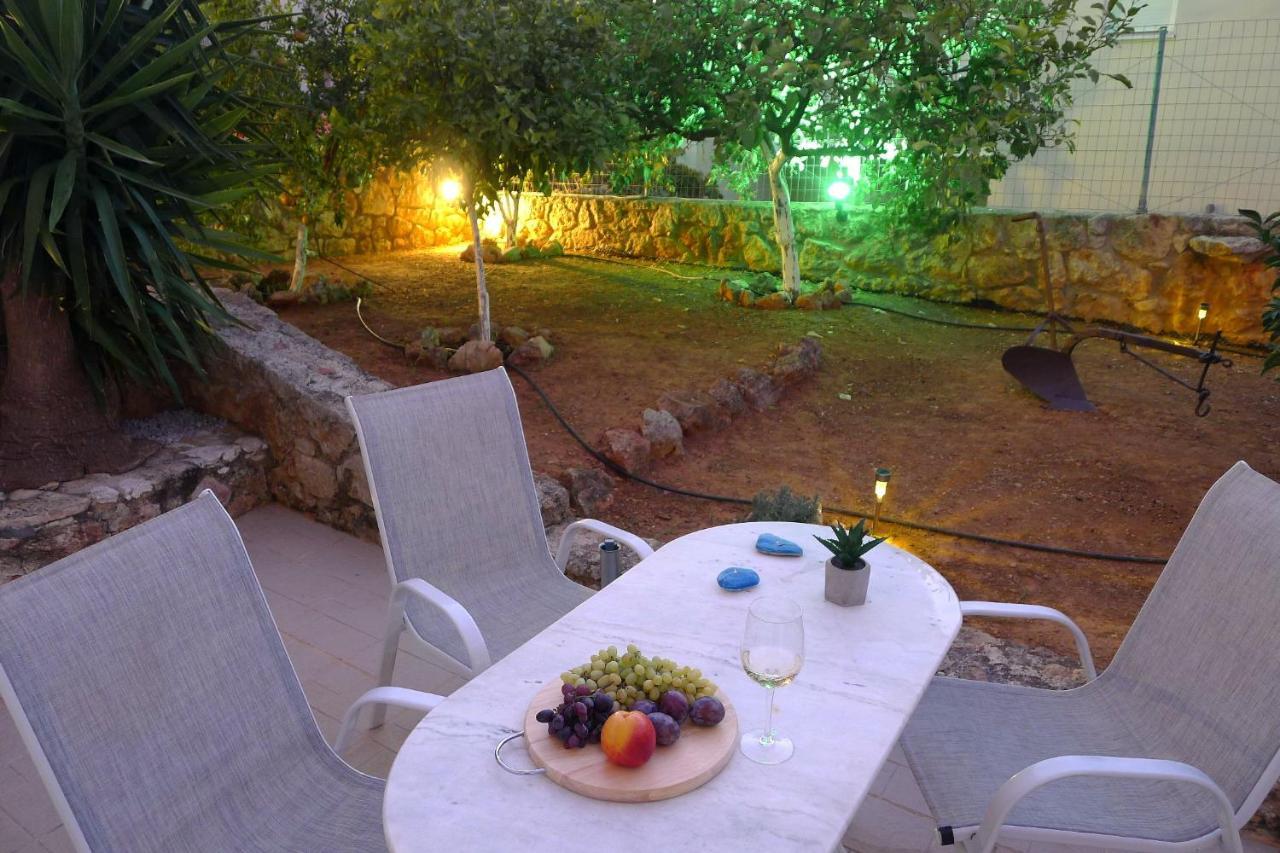 Maria & Manos Guest House, Agios Onoufrios Beach Eksteriør billede